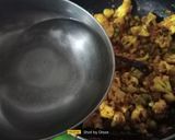 A picture of step 8 of Aloo Gobhi Matar Curry.