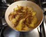 Foto del paso 2 de la receta Pudín flan con manzanas caramelizadas con ron