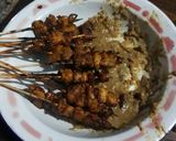 Foto langkah ke 9 dari resep Sate ayam kuah kacang.