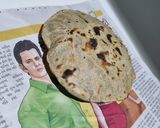 A picture of step 1 of Bengali bhartha aur bajri rotla.