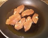 Foto del paso 1 de la receta: Solomillo de cerdo con setas salteadas