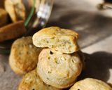 Foto del paso 4 de la receta: 🍘🧀 Galletitas saladas de queso roquefort con semillas de sésamo 🧀🍘 5 ingredientes