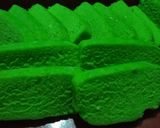 Foto langkah ke 7 dari resep Bolu kukus pandan anti seret.