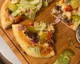 A picture of step 3 of Deluxe hamburger pizza.