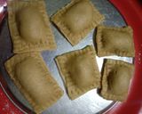 स्वीट पॅकेट (sweet packet recipe in marathi) रेसिपी स्टेप 6 फोटो 