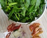 Foto langkah ke 1 dari resep Tumis Kangkung.