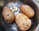 Foto langkah ke 1 dari resep Potato Wedges 🥔.