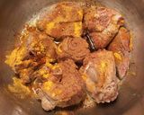 Foto del paso 7 de la receta Cordero con especias exóticas y salsa de cebollas y pasas
