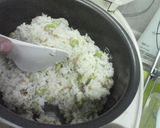 A picture of step 6 of Easy! Edamame Rice with Frozen Edamame.