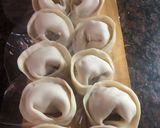 Foto del paso 2 de la receta: Sombreritos (empanadas) de jamón&queso