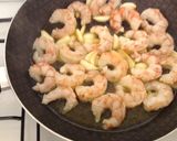 Foto del paso 2 de la receta: Gambas al ajillo - a mi manera