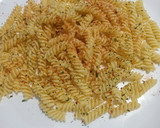 Foto del paso 5 de la receta: Espirales con setas variadas y marisco