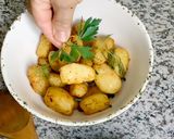 Une image de l'étape 5 de Pomme de terre grenaille🍀🥬 saveur d’été 🧄🫒🥔.