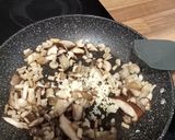 Foto del paso 4 de la receta: Lomo bañado en cerveza con salsa de setas
