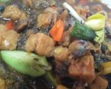 Foto langkah ke 7 dari resep Tumis kerang kecap nyemêk.