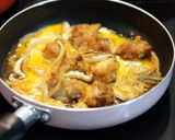 A picture of step 4 of Easy Lunch: Chicken Karaage Egg Bowl.