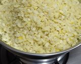 इंदौरी पोहा (indori pohe recipe in marathi) रेसिपी स्टेप 3 फोटो 