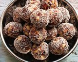 A picture of step 3 of Dates and Nuts Healthy Laddoo (Sugar Free).