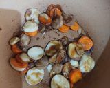 Foto langkah ke 3 dari resep Tumis sawi putih bakso.