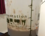 A picture of step 11 of 8 litres juice from 28 litres bucket full of apples.
