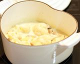 A picture of step 5 of Cauliflower Cream Stew.