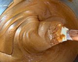 Hình bước làm 3 của món Gingerbread Bundt Cake