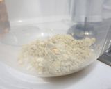 Foto del paso 2 de la receta: 🦀🦀Pastel de salmón y surimi🦀🦀