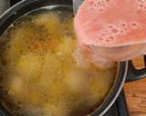 Foto del paso 4 de la receta: Albóndigas de pollo con masa