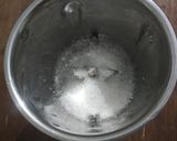 A picture of step 2 of Strawberry Lassi.