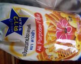 รูปขั้นตอนการทำที่ 1 ของ ครองแครงกรอบ #ขนมหวาน1 #หัดเป็นแม่บ้าน #เมนูเพื่อเธอ😉 #มือใหม่หัดทำ