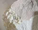 Foto del paso 1 de la receta: Pancitos 3 harinas saborizados