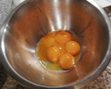 Foto del paso 4 de la receta: Bizcocho de limón con mermelada de fresa