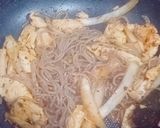 รูปขั้นตอนการทำที่ 3 ของ ผัดน้ำพริกเผาอกไก่นุ่มเส้นบุกสาหร่าย - คีโต