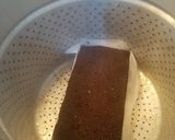 Foto langkah ke 6 dari resep Brownies Kukus Ketan Hitam Topping Keju_Gluten Free.