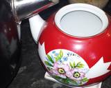 Persian black tea with dried rose petals recipe step 3 photo