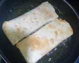 A picture of step 3 of Spicy tikka cheese wraps.