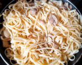 Foto del paso 3 de la receta: Tallarines con champiñones y ajo