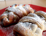 Foto del paso 12 de la receta: Facturas caseras rellena de dulce de leche