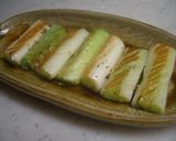 A picture of step 5 of Pan-Seared Scallion Skewers.