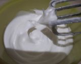 Foto langkah ke 3 dari resep Souffle Pancake.