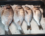 Foto del paso 1 de la receta: Dorada a la sal