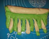 Foto langkah ke 5 dari resep Swirl Pandan Bread (Shokupan).