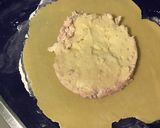 Une image de l'étape 5 de Tourte au munster, oignon, cumin et vin blanc.