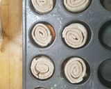 A picture of step 5 of Bourbon peach Cinnamon Rolls.