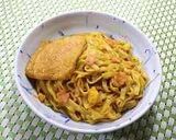 A picture of step 3 of Easy One-Pot Curry Ramen in 5 Minutes.