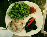 รูปขั้นตอนการทำที่ 1 ของ ถั่วพูผัดพริกแกงกุ้งสด