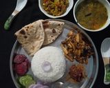 पालक दाल,भुजिया,और रोटी चावल (palak dal,bhujiya aur roti chawal recipe in Hindi) रेसिपी चरण 4 फोटो