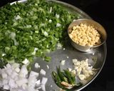 कांदे पात भाजी (kande pat bahji recipe in marathi) रेसिपी स्टेप 1 फोटो 