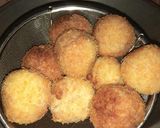 Foto langkah ke 8 dari resep Roti goreng isi suka-suka.