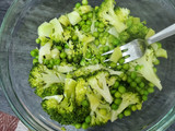 Hamburger (mini) di broccoli,piselli e pesto🌱